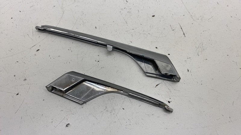 104960900E ⭕16-20 Model X Front Left Fog Light Eyelet Chrome Trim 1049609-00-E/1049611-00-E