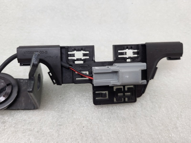 1085939 01 E ⭕17-23 Tesla Model 3 Rear Driver Side 2nd Row Seat Belt Buckle Left 1085939-01-E