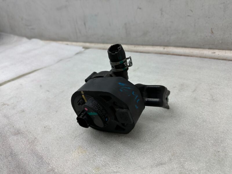 2016-2020 Tesla Model S MS Electric Auxiliary Coolant Water Pump w/ Bracket Assy