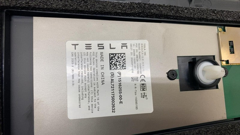 ⭕ 20-23 Model Y Left Exterior B-Pillar Applique Glass Trim LH AP3 1506