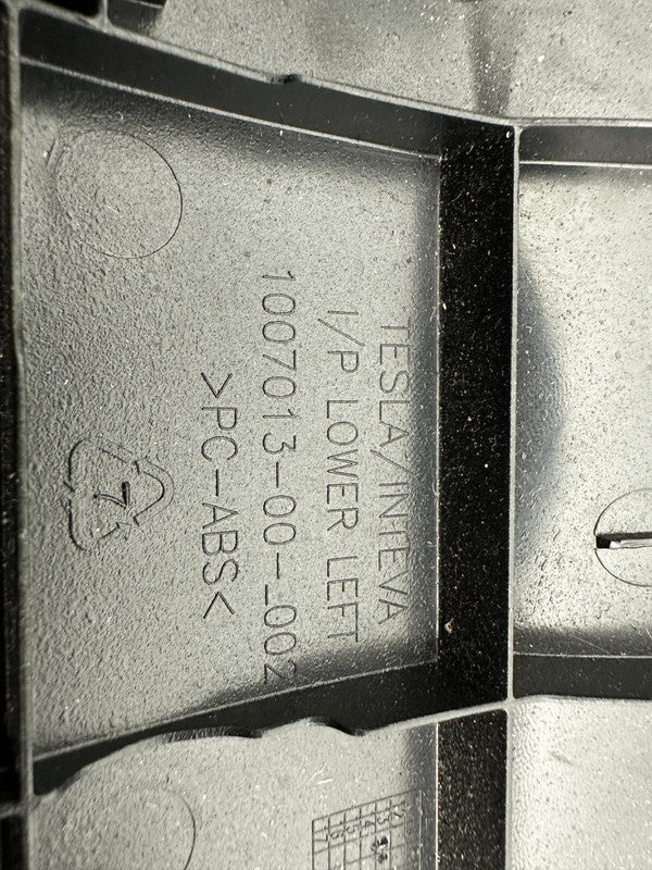 1002405 08 E ⭕ 16-20 Model S X Left Knee Lower Dashboard Steering Column Cover 1002405-08-E