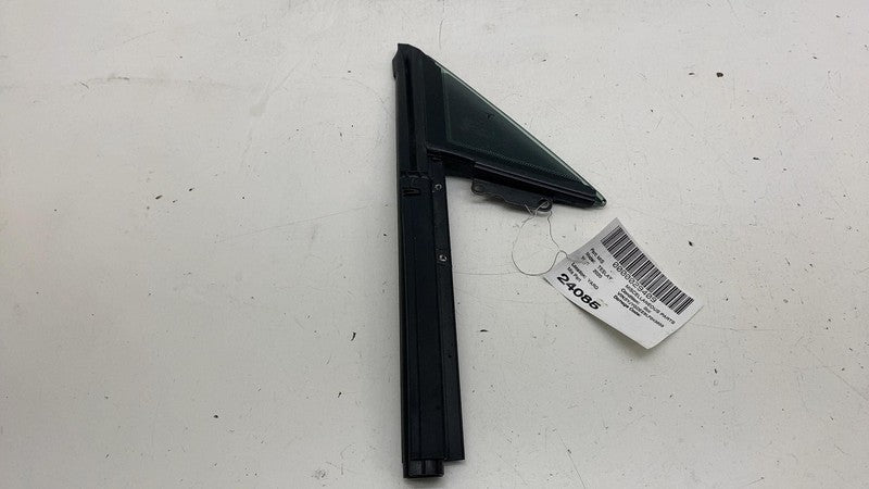 ⭕ 12-20 Tesla Model S Front Right Door Window Corner Vent Quarter Glas