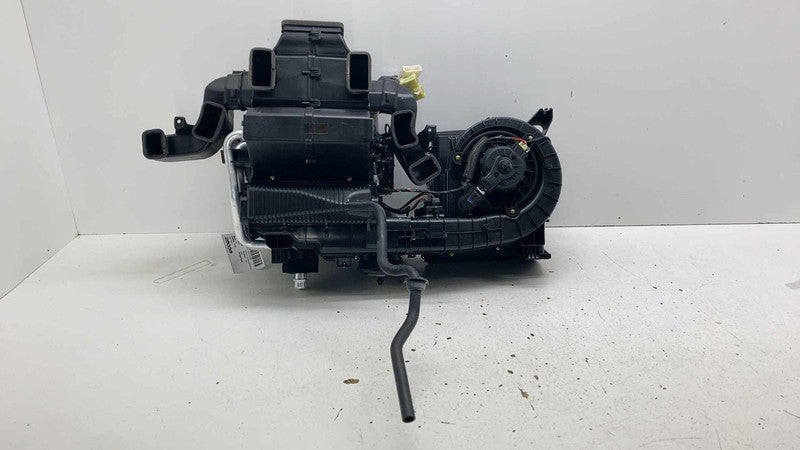 Miscellaneous Parts VINFAST VF8 25
