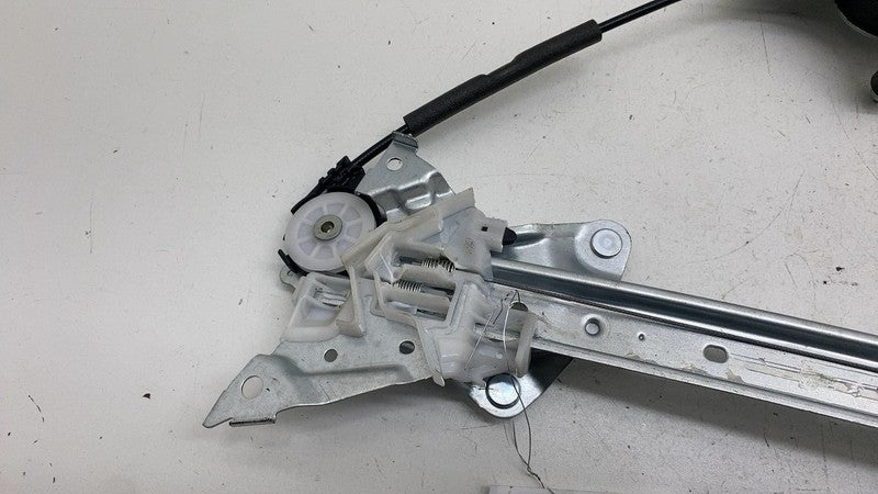 062020-7690 ⭕ 2023-2024 Toyota Prius Front Passenger Right Door Window Regulator & Motor OEM
