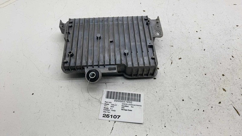 ⭕ 20-24 Tesla Model Y MY Front Vehicle Electronic Controller Module 18