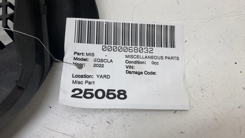 ⭕ 2022 Mercedes-Benz EQS 450+ V297 Front Left Windscreen Wiper Trim A2