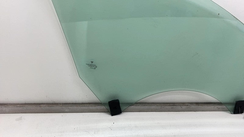 43R-004530 ⭕ 2017-2020 Tesla Model 3 Front Driver Side Door Window Single Panel Glass Left