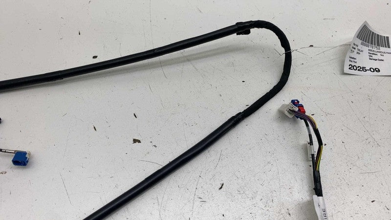 ⭕ 2020-2024 Model Y Front Windshield Triple Camera Wiring Harness 1616