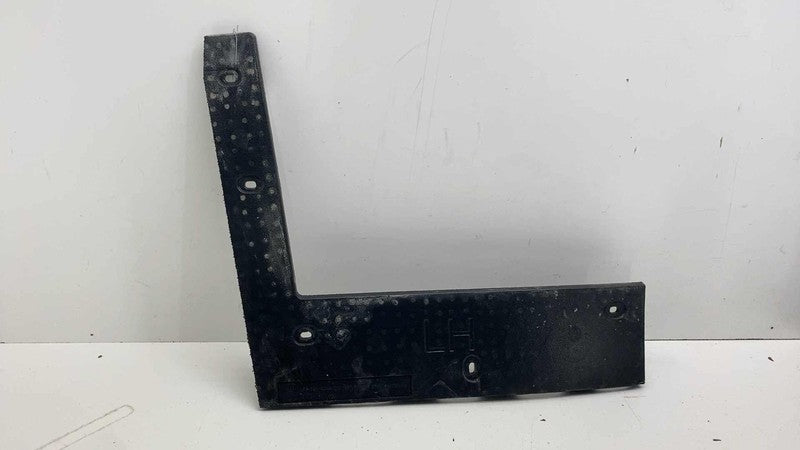 1684650-00-B ⭕ 24-25 Tesla Cybertruck Rear Left Bumper Bracket Foam Piece Center 1684650-00-B