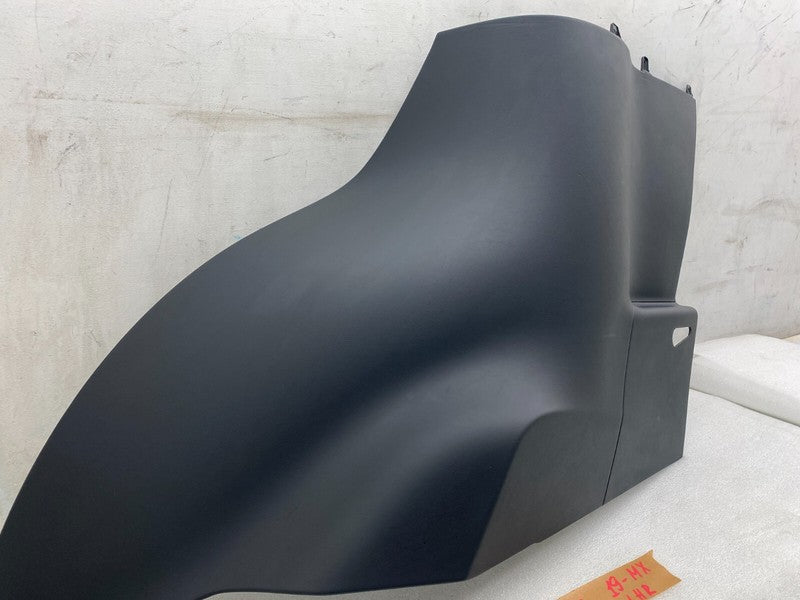 ⭕ 16-20 Model X Rear Right C-Pillar Lower Trunk Finisher (5-Seater) 10