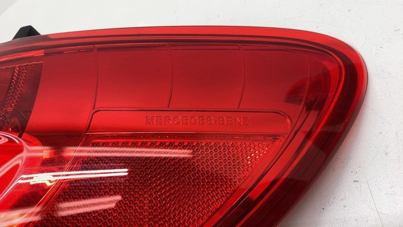 ⭕13-14 Mercedes-Benz B Electric Drive Rear Right Outer Tail Light RH A