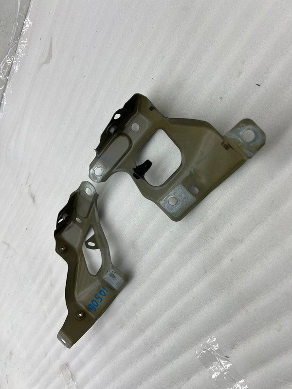 148749100B ⭕ 20-23 Model Y Front Left & Right  Fender Mount Support Bracket  1487491-00-B