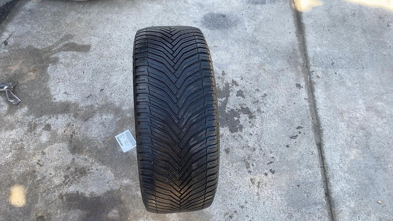 ⭕ Michelin Cross Climate 245/45R19 Tire