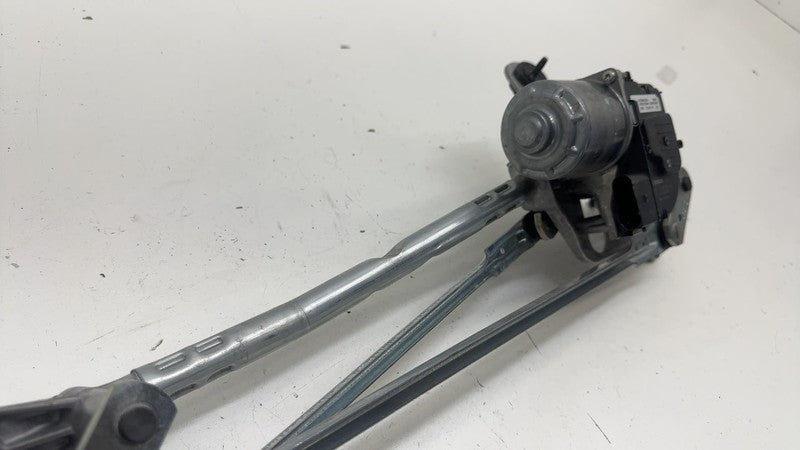 ⭕ 24-25 Tesla Model 3 Front Windshield Wiper Motor Linkage Module 1878