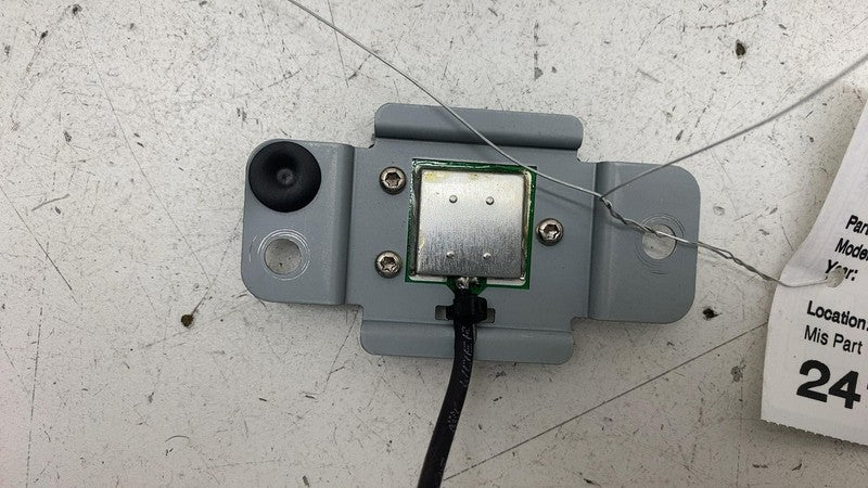 PT00014353C ⭕ 22-24 Rivian R1T R1S Front Right Roof Antenna AMP Amplifier Module PT00014353C