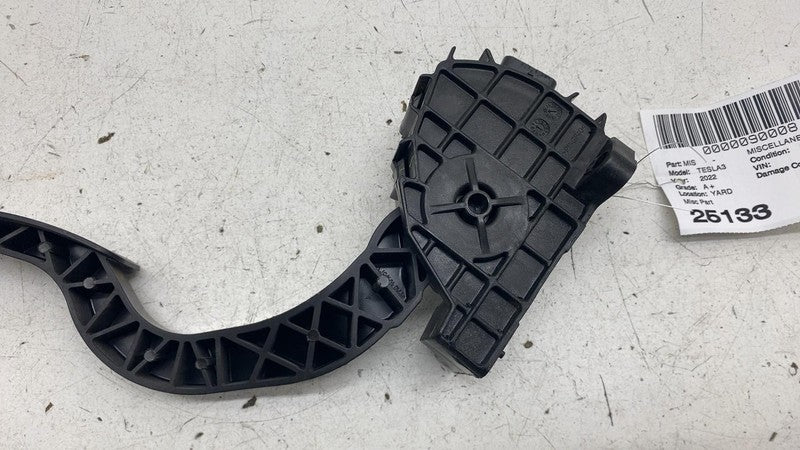 ⭕ 2017-2023 Tesla Model 3 M3 Front Accelerator Gas Pedal Throttle Sens