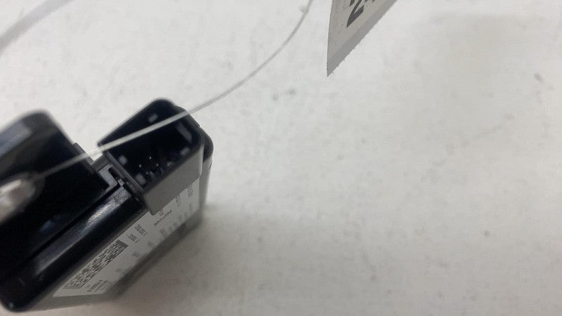 ⭕ 24-25 Tesla Model 3 Interior End Point Module Booster Universal 1780