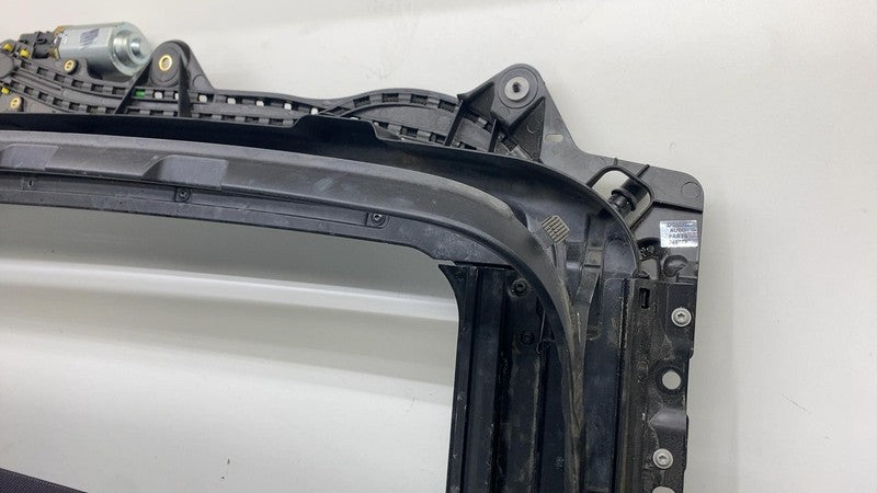 ⭕2017-2020 BMW 540i Sunroof Sun Roof Moonroof Window Glass w/ Motor As