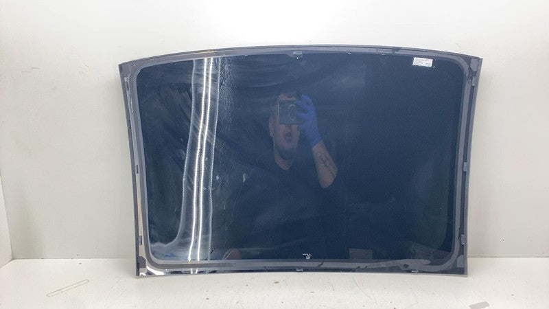 ⭕ 21-23 Model 3 Front Middle Panoramic Sun Moon Roof Window Glass 1587