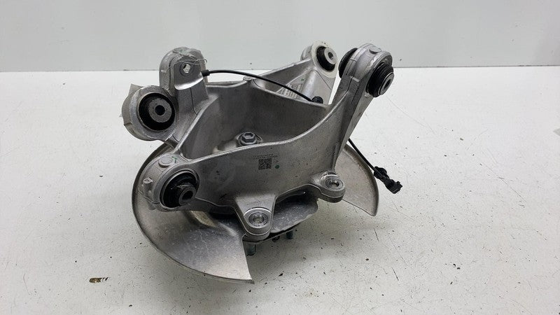 ⭕ 2025-2026 Model Y Rear Left Spindle Knuckle + Hub (142mm Driven) 218