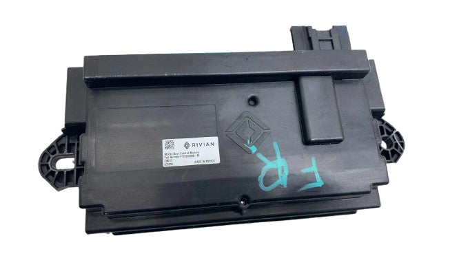 ⭕ 22-24 Rivian R1T Front Right Door Computer Control Module Unit RH PT00000606-M
