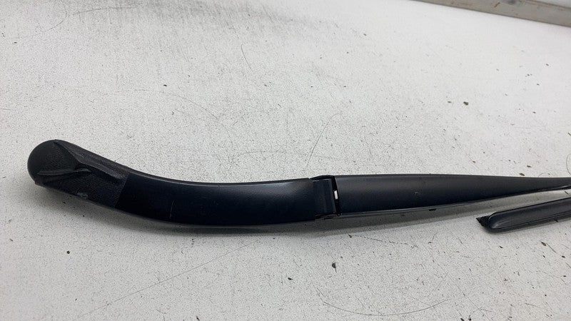 ⭕ 2022 2023 2024 Rivian R1T Front Driver Side Windshield Wiper Arm & B