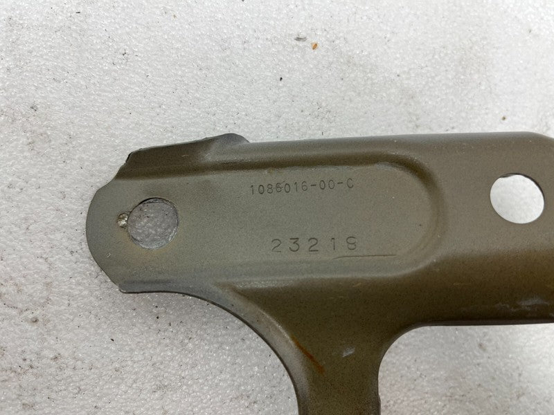 108601600C ⭕ 2017-2023 Tesla Model 3 M3 Front Right Fender Support Bracket RH 1086016-00-C