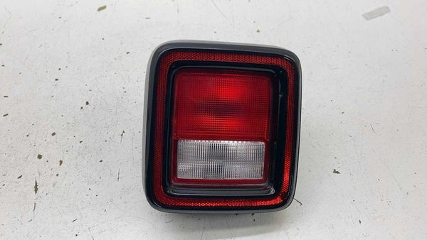 Tail Light Assembly JEEP WRANGLER Left 21 22 23 24