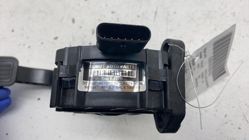 ⭕ 2017-2023 Tesla Model 3 Front Accelerator Foot Pedal Throttle Sensor