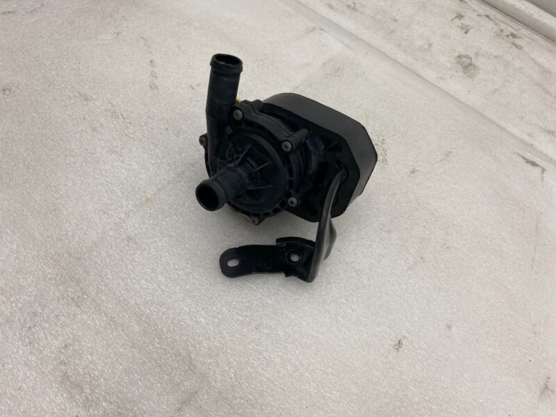 Does Not Apply 2012-2020 Tesla Model S MS Cooling System Pump Motor Inverter Coolant Assembly
