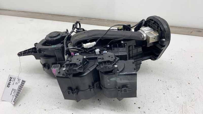 2022 2023 2024 Rivian R1S Rear HVAC Climate Heater Box Housing w/ Blow